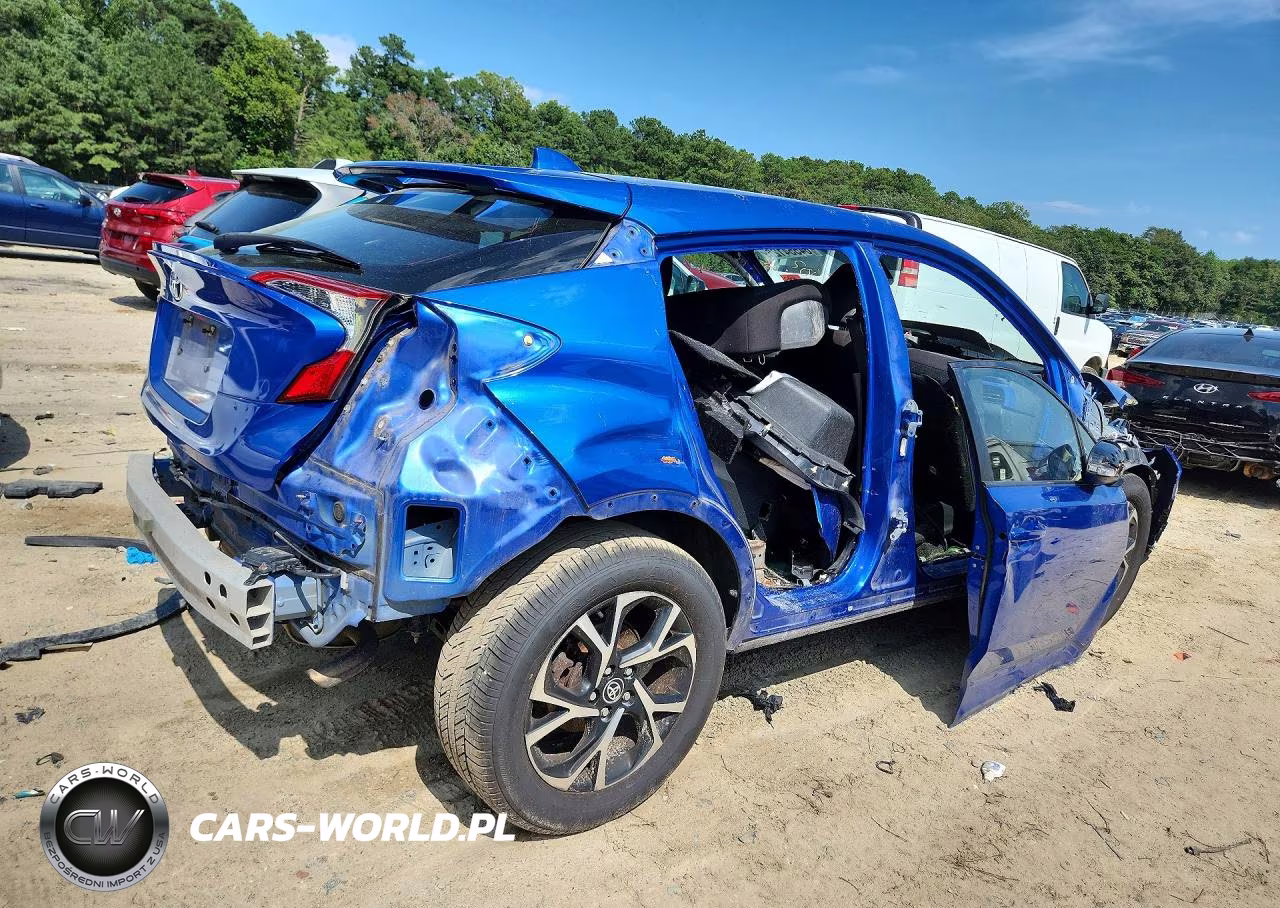 2020 Toyota C-Hr Xle VIN:JTNKHMBX0L1093292 - 3