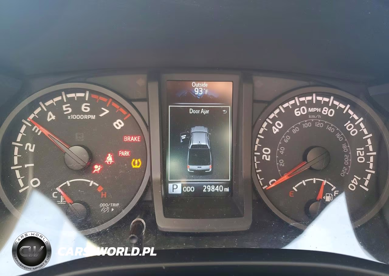 2023 Toyota Tacoma Sr V6 VIN:3TMCZ5AN4PM605835 - 9
