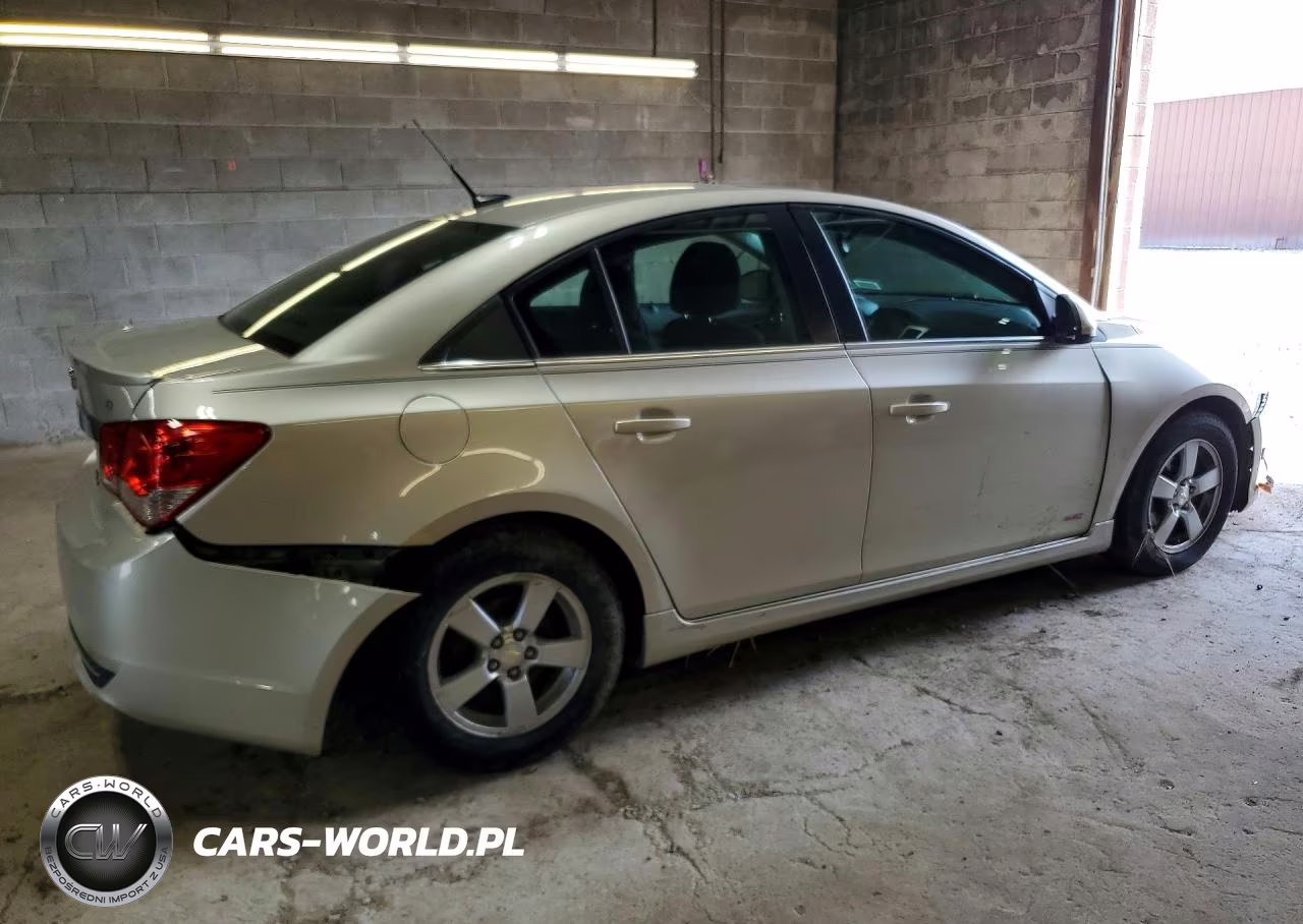 2014 Chevrolet Cruze Lt VIN:1G1PC5SB2E7476839 - 3