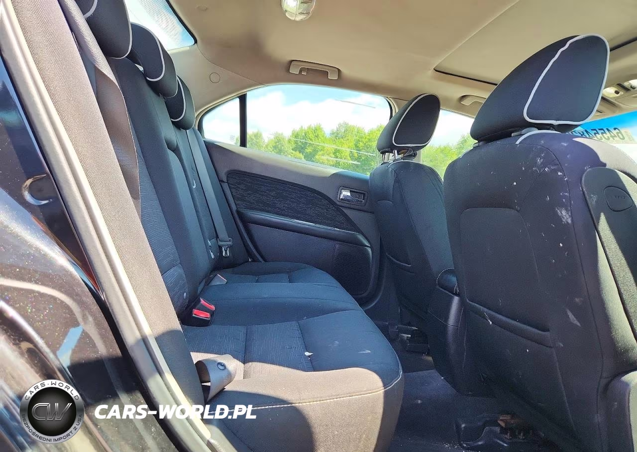 2010 Ford Fusion Se VIN:3FAHP0HG1AR392137 - 10