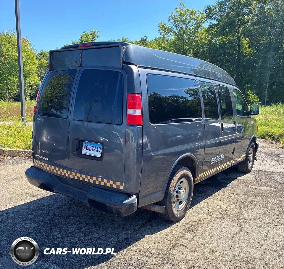 2017 Chevrolet Express G2500 Ls VIN:1GAWGEFF0H1252716 - 4