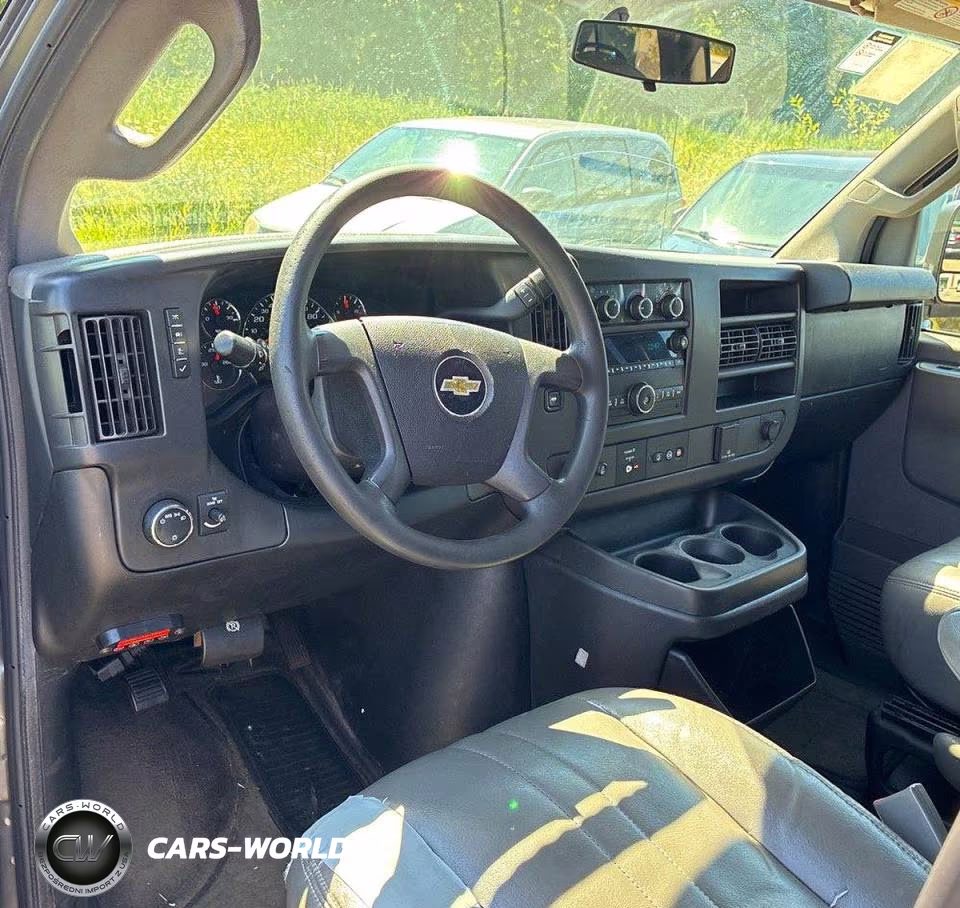 2017 Chevrolet Express G2500 Ls VIN:1GAWGEFF0H1252716 - 9