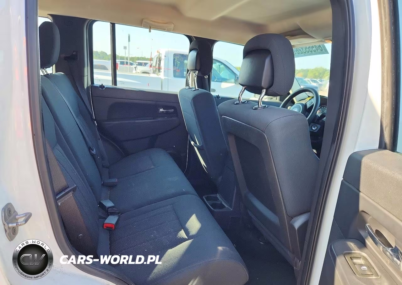 2012 Jeep Liberty Sport VIN:1C4PJMAK0CW157130 - 10