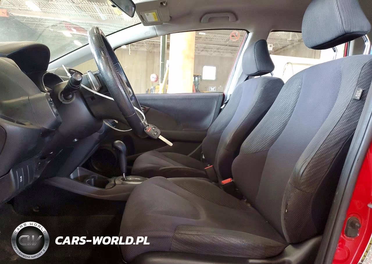2012 Honda Fit Sport VIN:JHMGE8H50CC032530 - 7