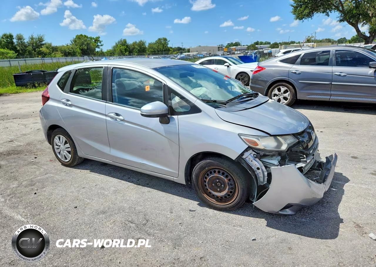 2017 Honda Fit Lx VIN:JHMGK5H53HS008730 - 4