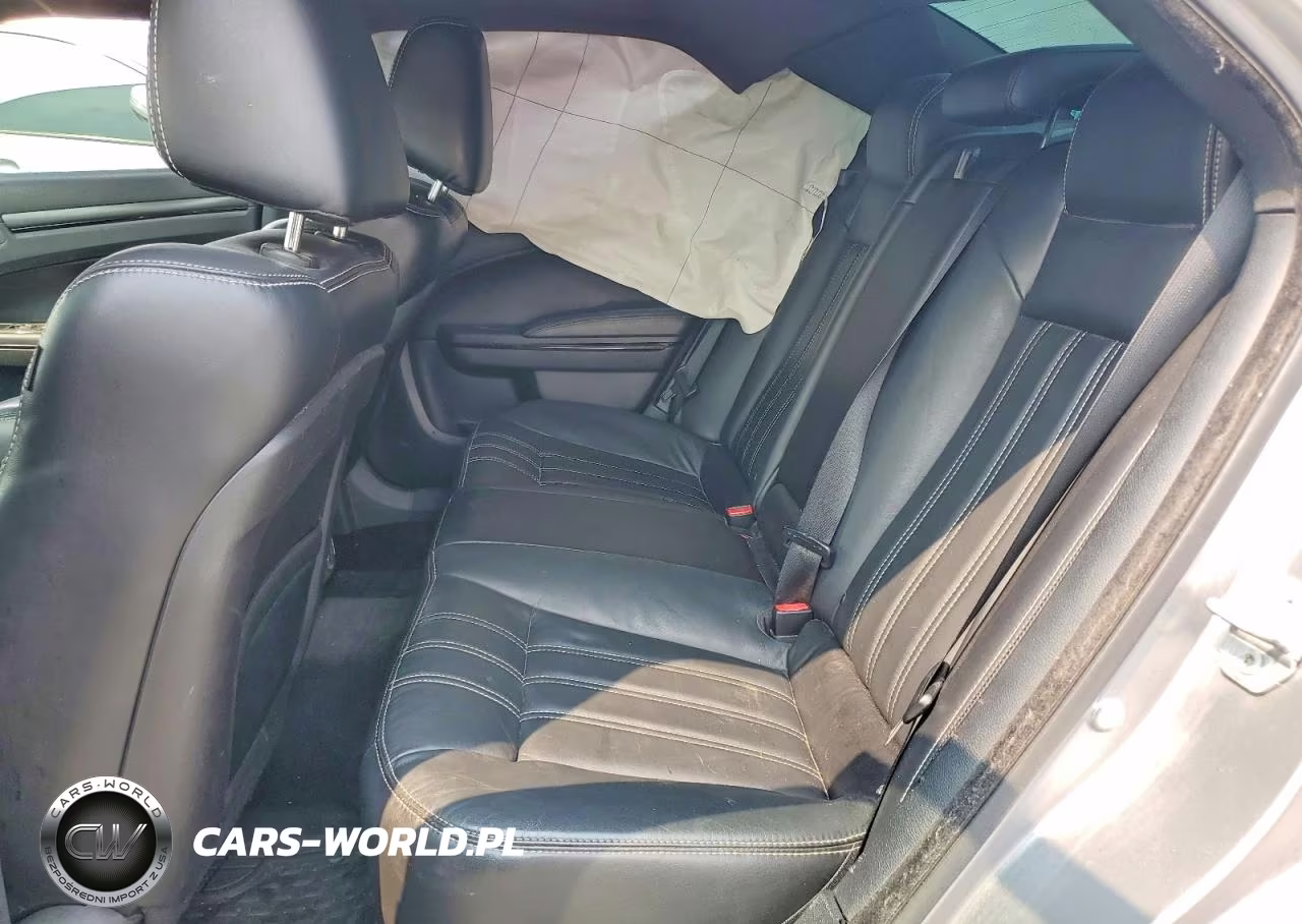 2013 Chrysler 300 S VIN:2C3CCABG8DH731852 - 10