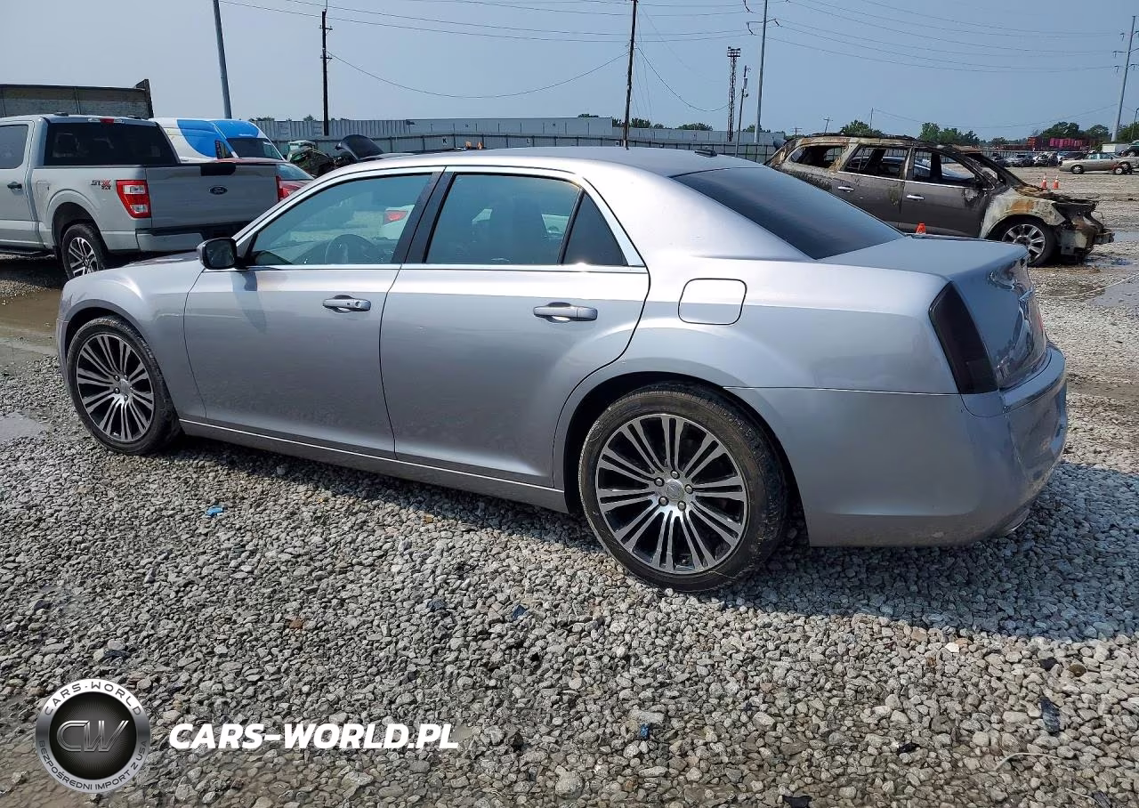 2013 Chrysler 300 S VIN:2C3CCABG8DH731852 - 2