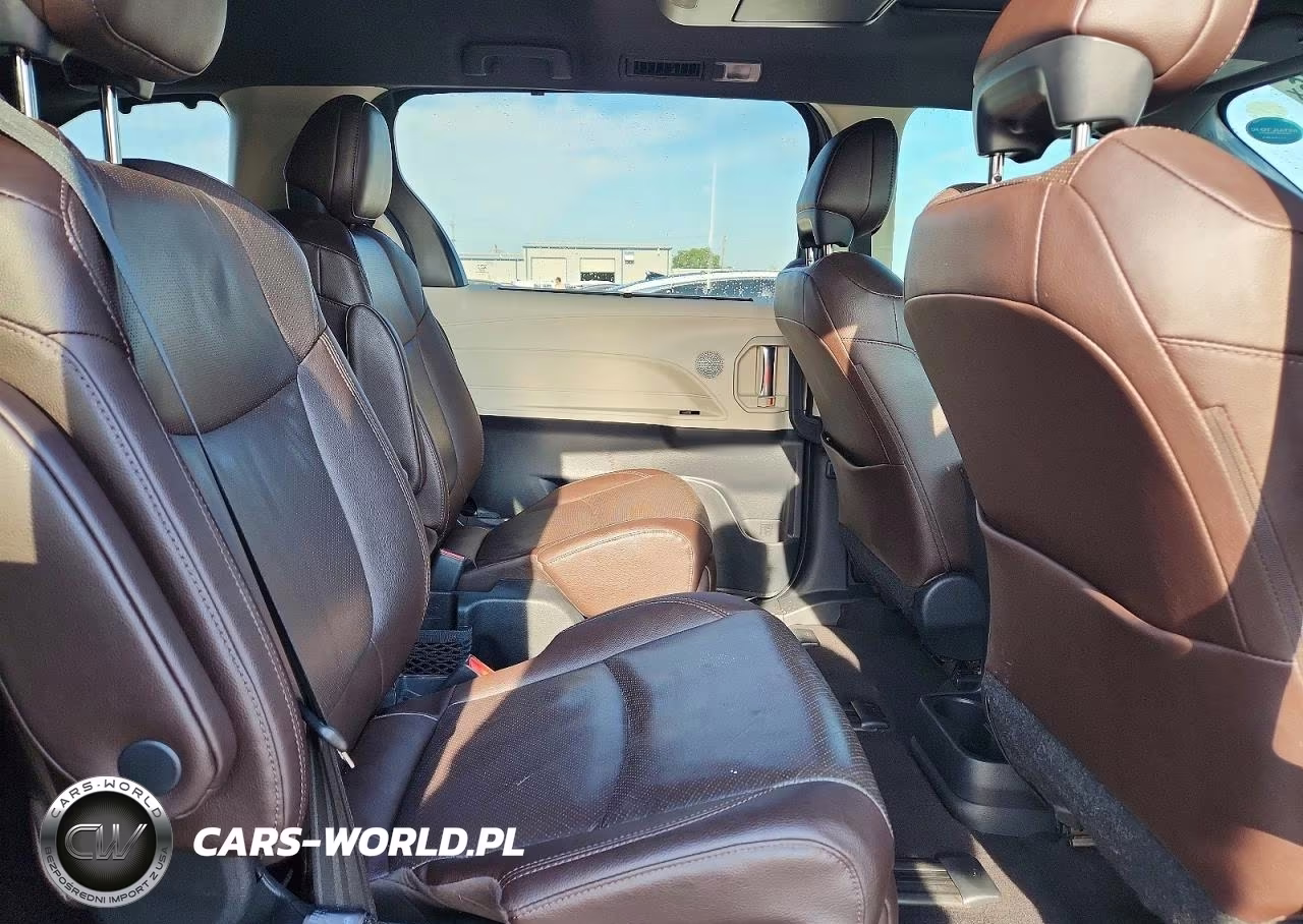 2021 Toyota Sienna Platinum 7-Passenger VIN:5TDERKEC4MS007725 - 11
