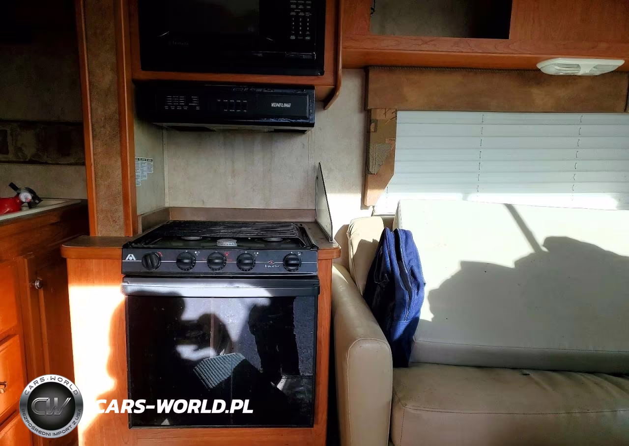 2009 Workhorse W18 Recreational Vehicle VIN:5B4LPE7G493435985 - 5