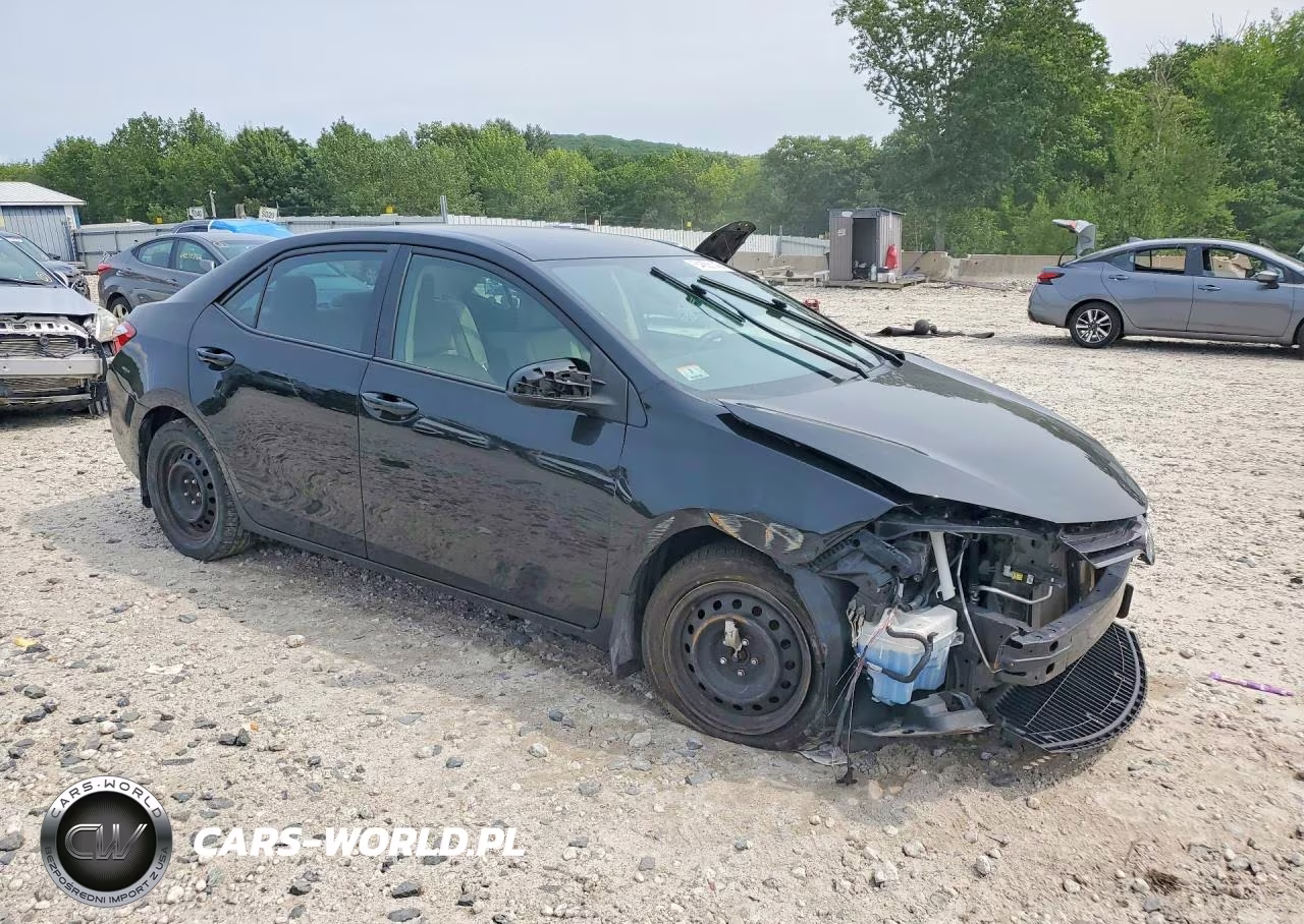 2015 Toyota Corolla Le VIN:2T1BURHE2FC358183 - 4