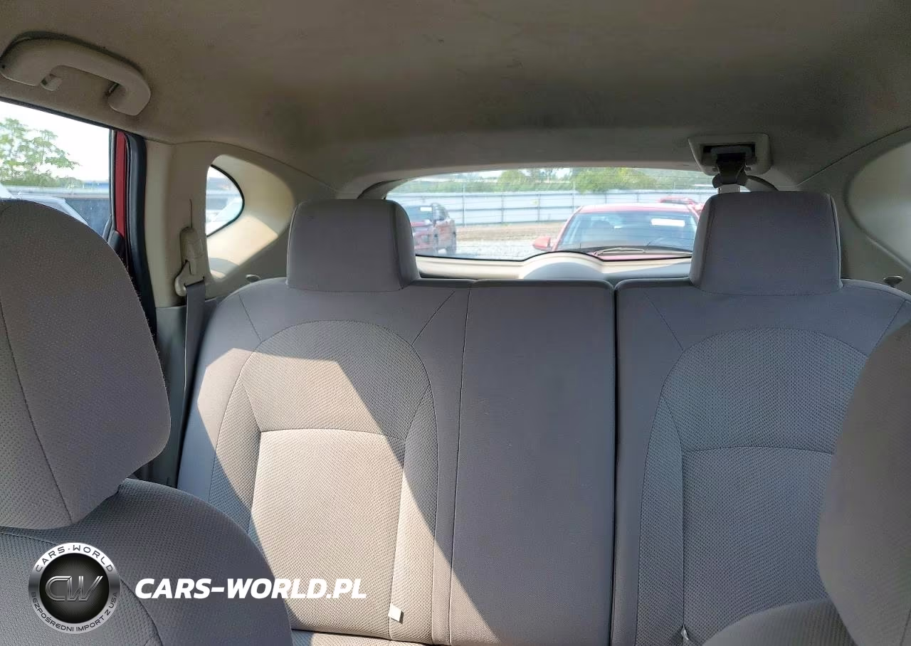 2011 Nissan Rogue S VIN:JN8AS5MV1BW270148 - 10