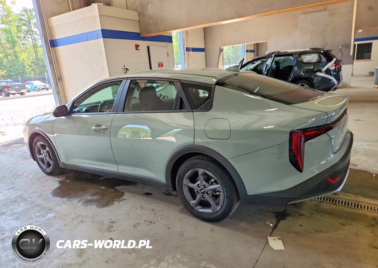 2026 Kia K4 Lxs VIN:3KPFT4DE3TE252013 - 2