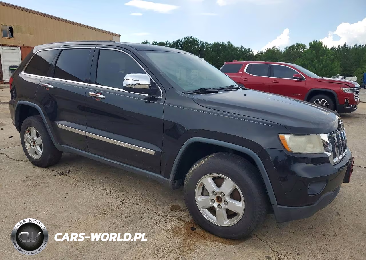 2013 Jeep Grand Cherokee Laredo VIN:1C4RJFAG4DC583535 - 4