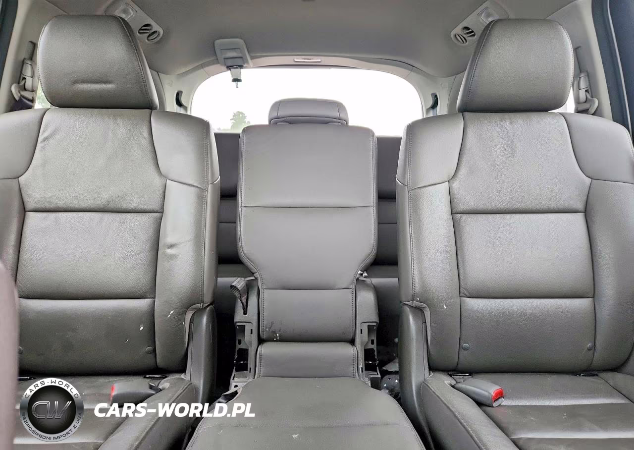 2012 Honda Odyssey Touring VIN:5FNRL5H9XCB118898 - 10