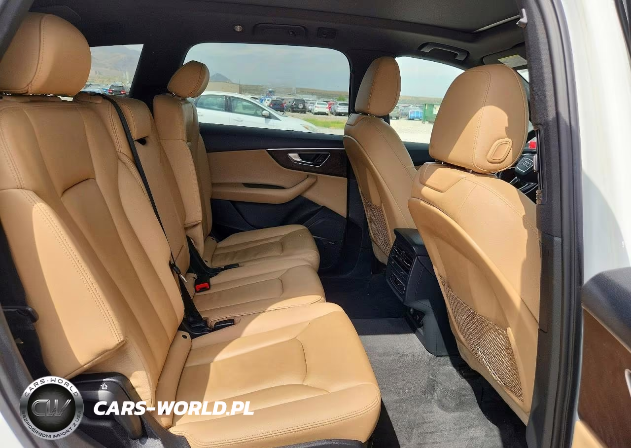 2020 Audi Q7 Premium Plus VIN:WA1LXAF72LD002164 - 11