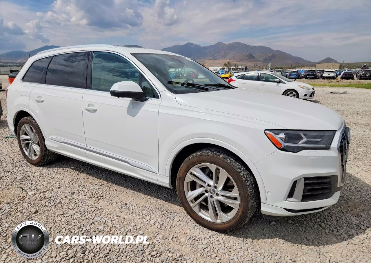 2020 Audi Q7 Premium Plus VIN:WA1LXAF72LD002164 - 4
