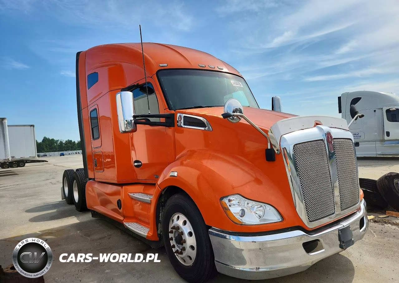 2018 Kenworth T680 Semi Truck VIN:1XKYDP9X6JJ196882 - 4