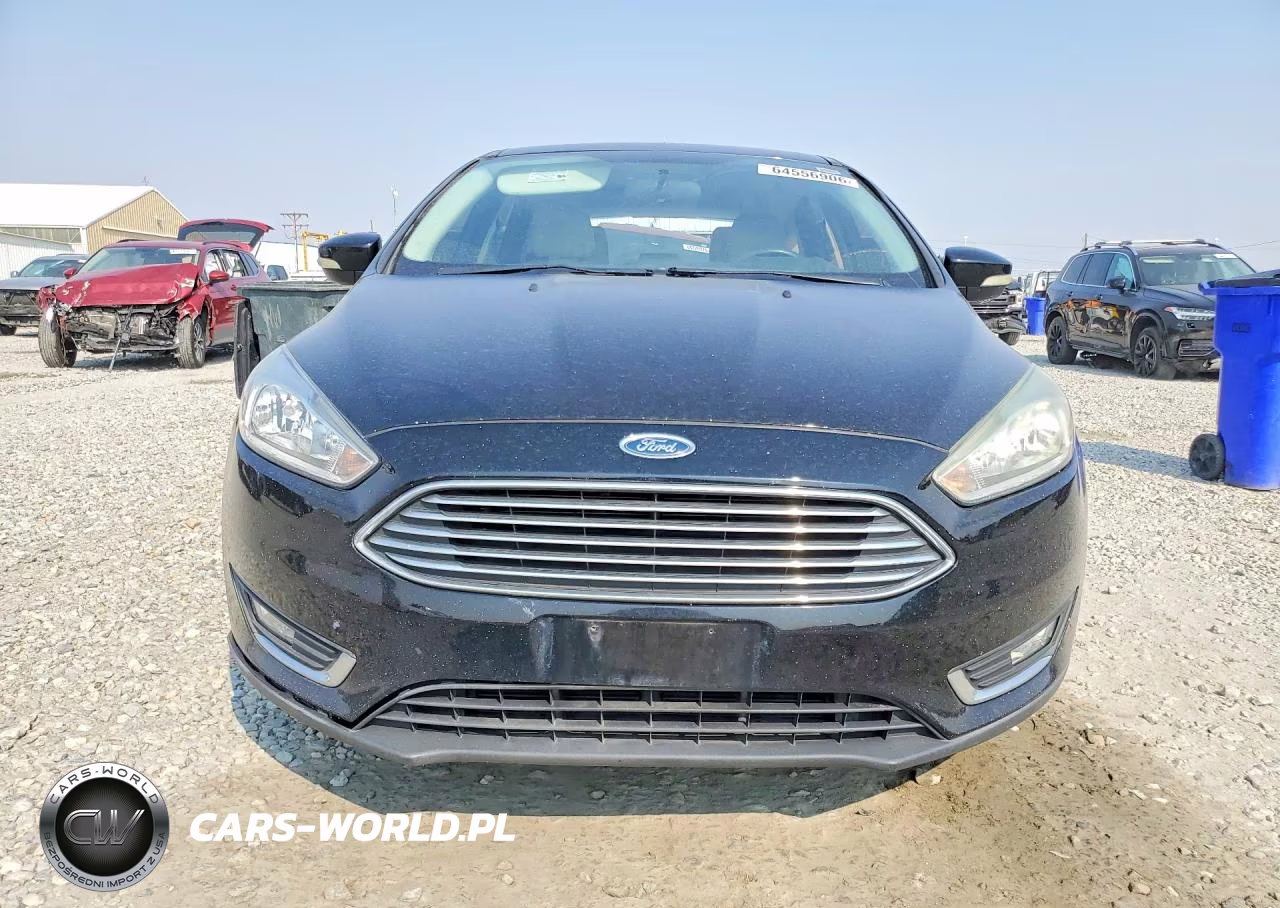 2016 Ford Focus Titanium VIN:1FADP3N23GL315916 - 5