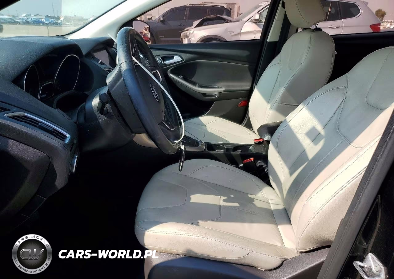 2016 Ford Focus Titanium VIN:1FADP3N23GL315916 - 7
