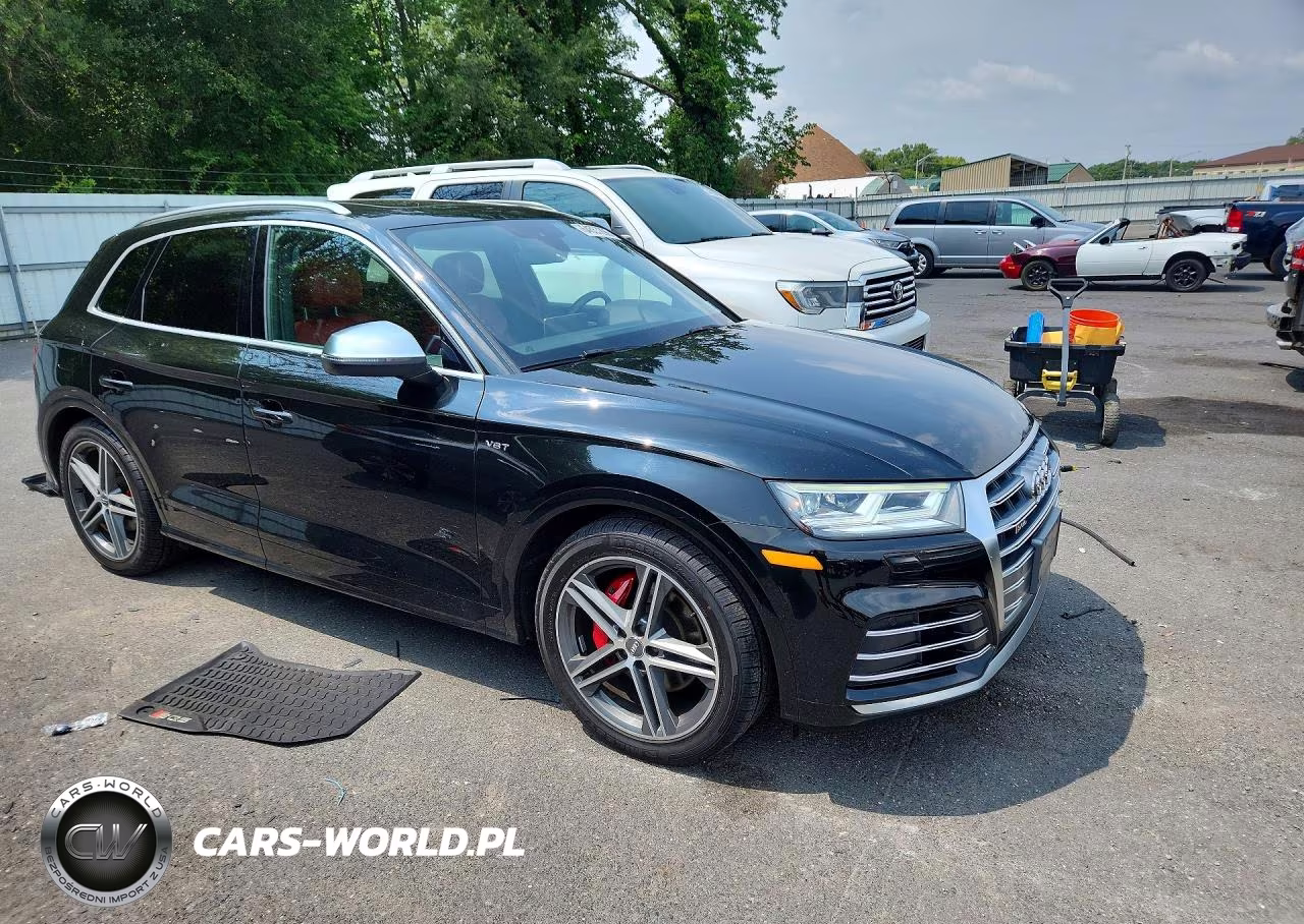 2018 Audi Sq5 Premium Plus VIN:WA1A4AFY5J2177204 - 4