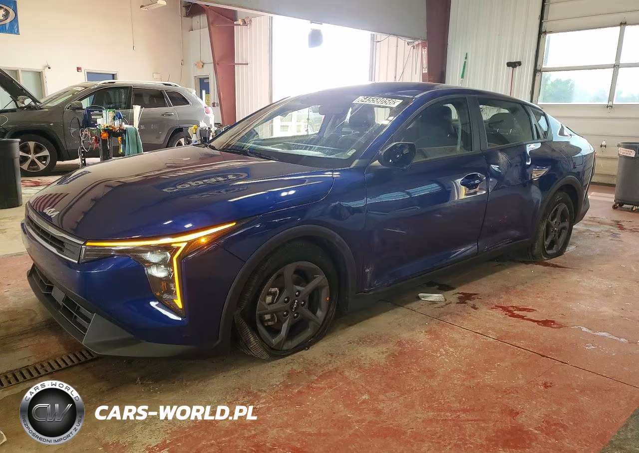 2026 Kia K4 Lxs – zdjęcie 1 z 12
