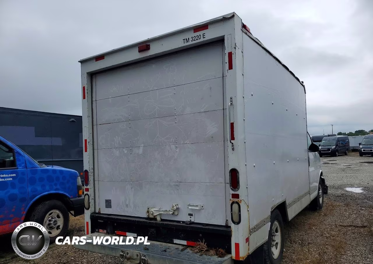 2013 GMC Savana Box Truck VIN:1GDY72CA7D1904583 - 3