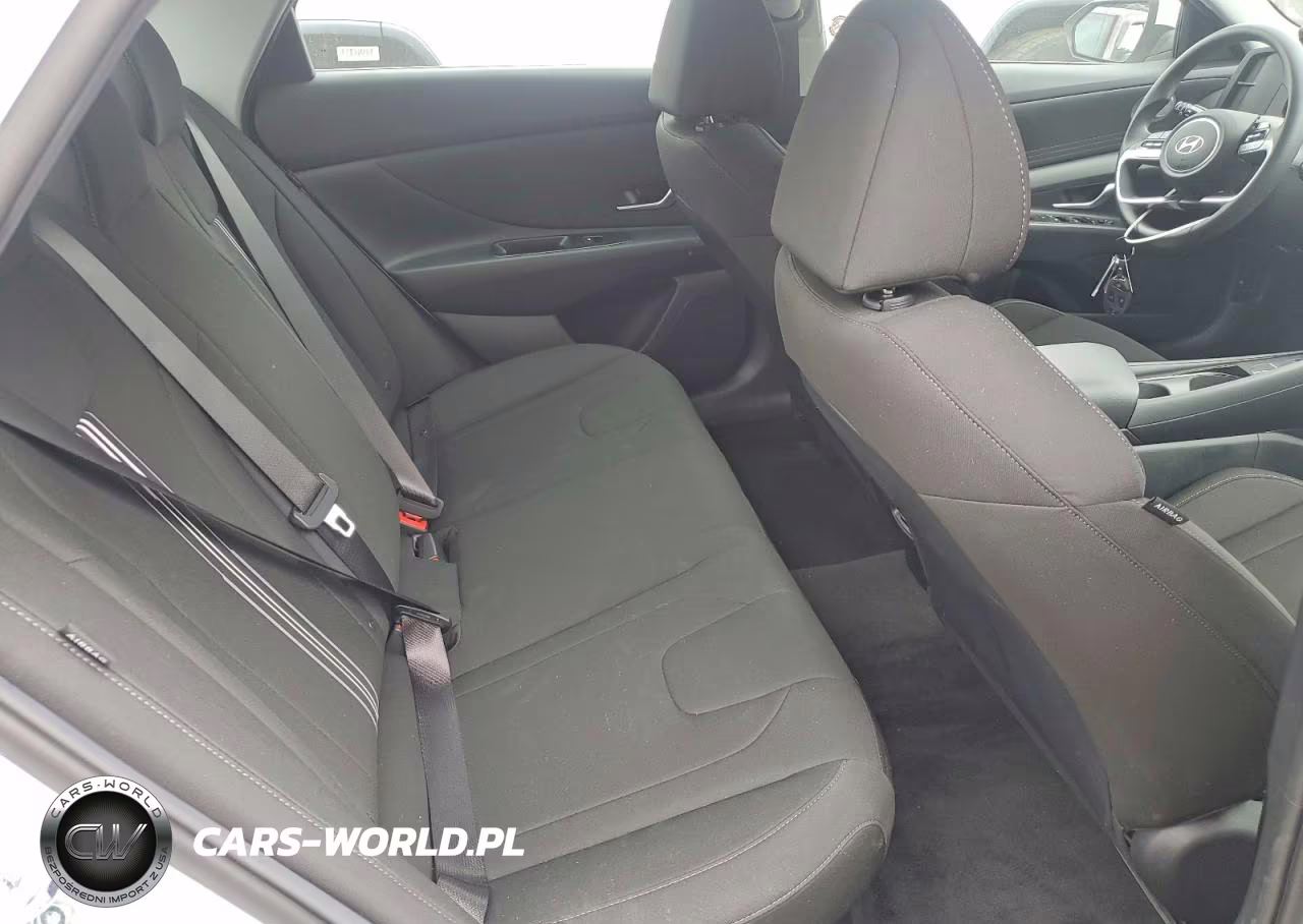 2026 Hyundai Elantra Hybrid Blue VIN:KMHLM4DJ3TU200424 - 10