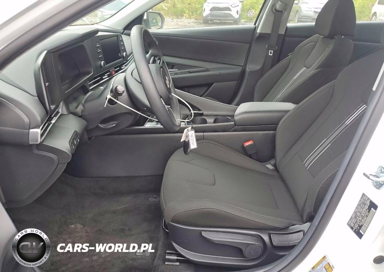 2026 Hyundai Elantra Hybrid Blue VIN:KMHLM4DJ3TU200424 - 7