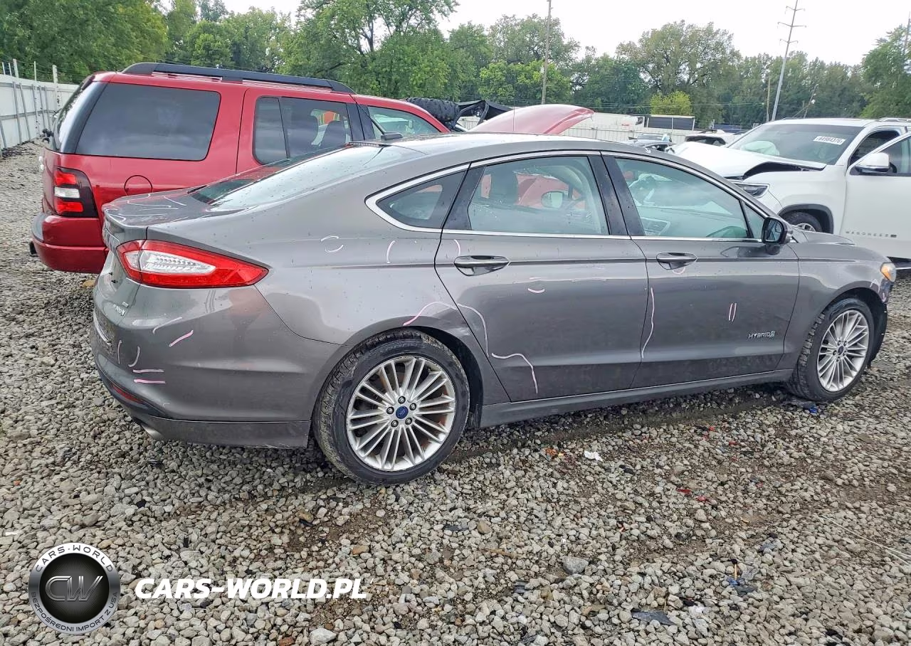2014 Ford Fusion Se Hybrid VIN:3FA6P0LUXER335302 - 3