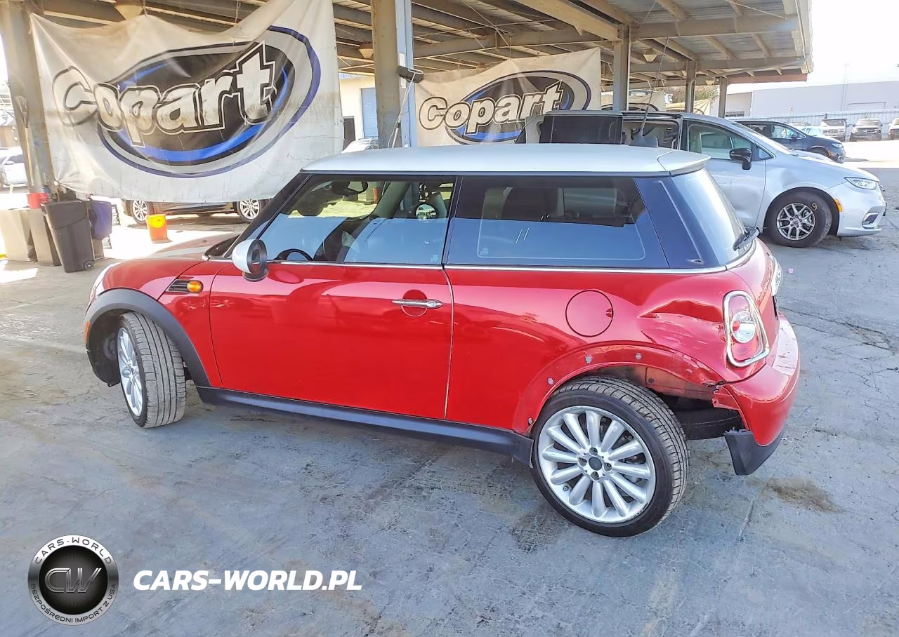 2011 Mini Cooper VIN:WMWSU3C52BTX96884 - 2