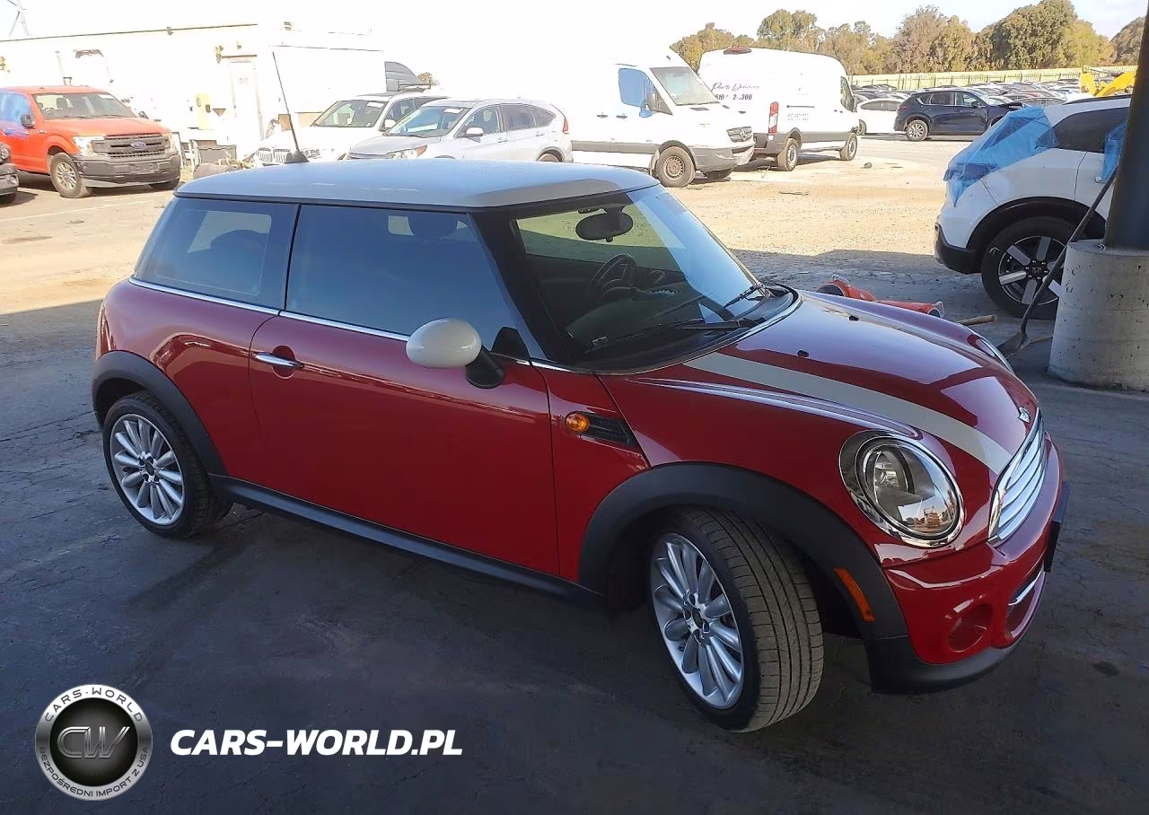 2011 Mini Cooper VIN:WMWSU3C52BTX96884 - 4