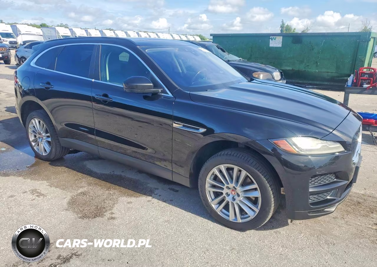 2019 Jaguar F-Pace Prestige VIN:SADCK2GX9KA356938 - 4