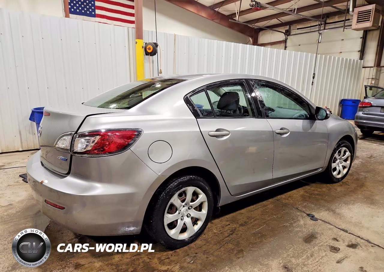 2013 Mazda 3 I VIN:JM1BL1UP2D1789426 - 3