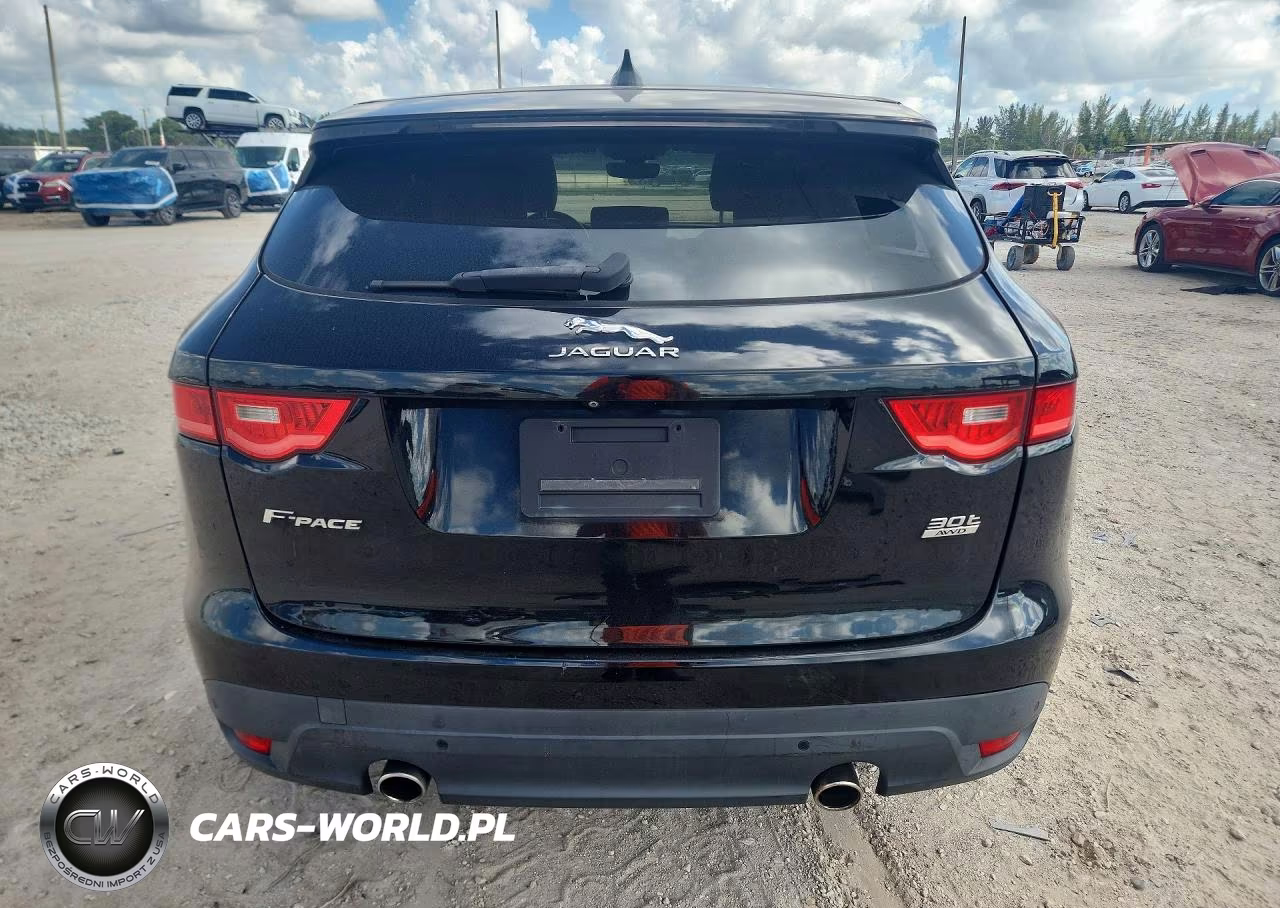 2020 Jaguar F-Pace Prestige VIN:SADCK2GXXLA636367 - 6