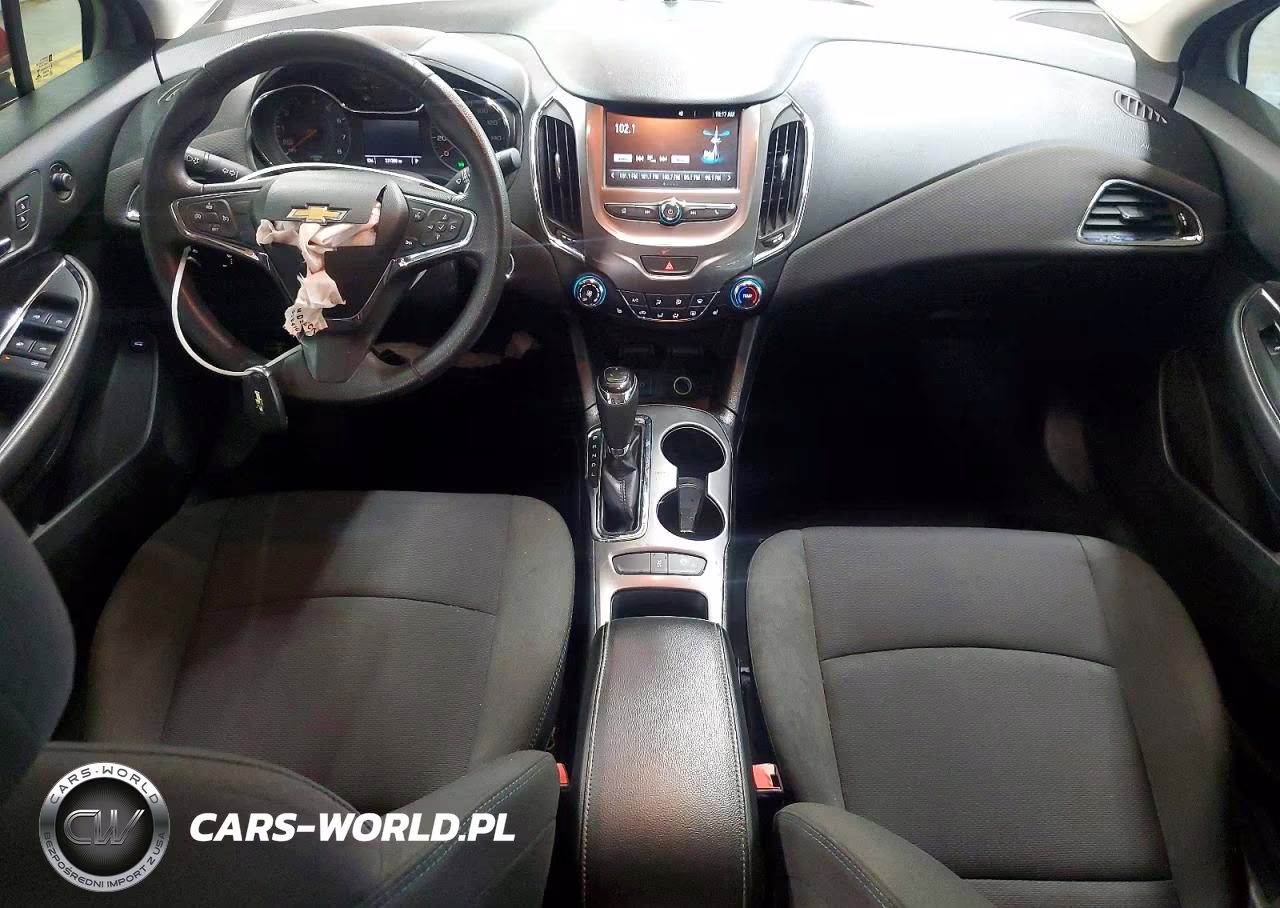 2017 Chevrolet Cruze Lt VIN:1G1BE5SM8H7110619 - 8