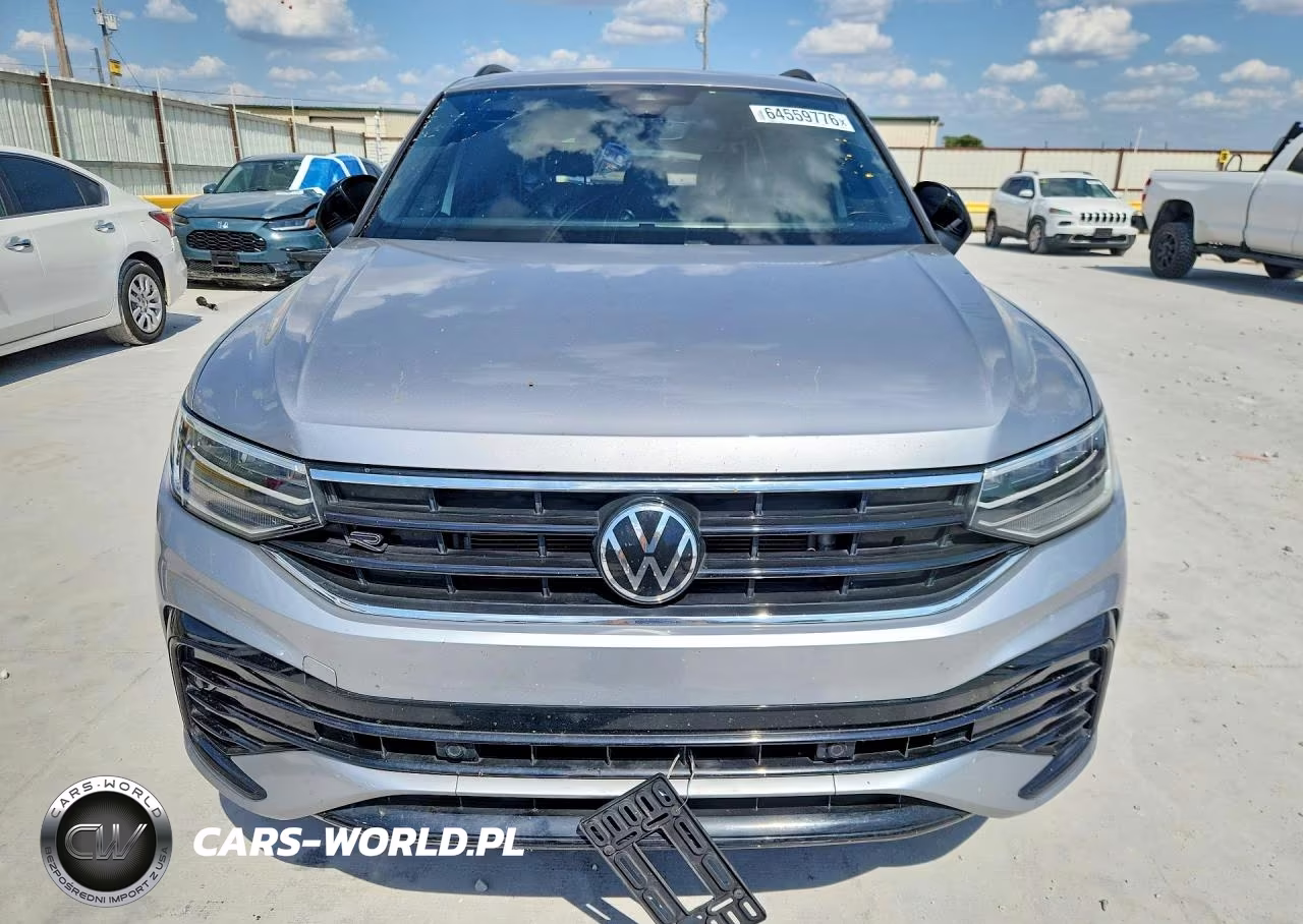 2023 Volkswagen Tiguan Se R-Line Black VIN:3VVCB7AX5PM027957 - 5