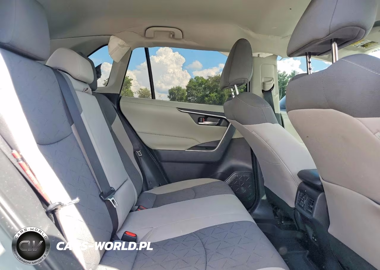 2022 Toyota Rav4 Xle VIN:2T3P1RFV2NW270708 - 10