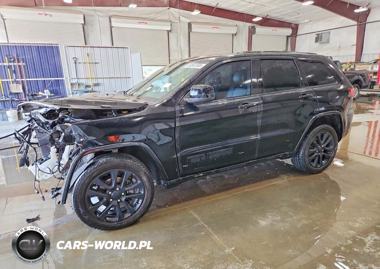 2019 Jeep Grand Cherokee Laredo VIN:1C4RJFAG0KC728034 - 1