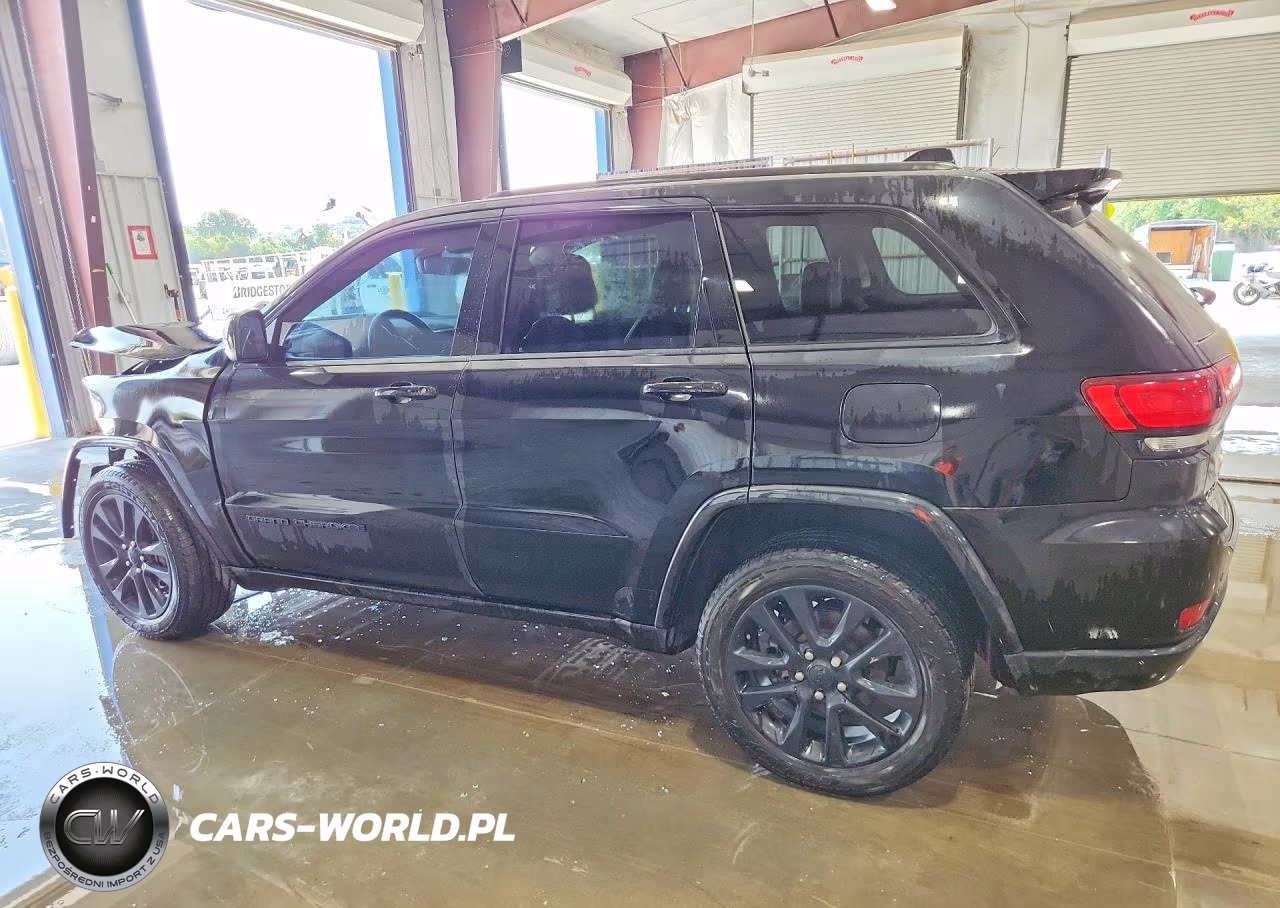2019 Jeep Grand Cherokee Laredo VIN:1C4RJFAG0KC728034 - 2