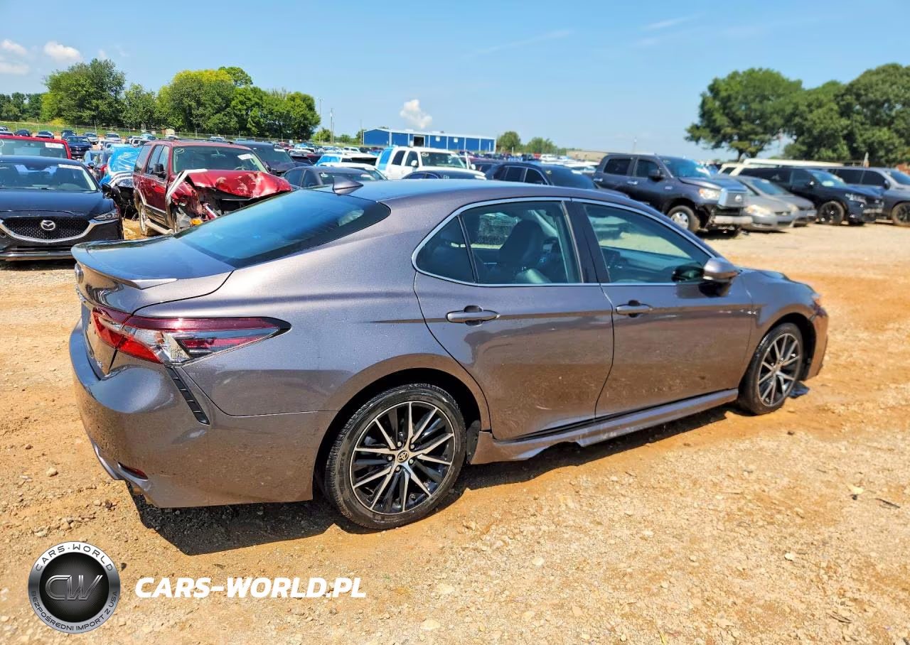 2021 Toyota Camry Se VIN:4T1G11AKXMU584158 - 3