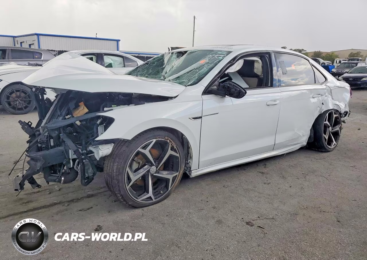 2021 Volkswagen Passat – zdjęcie 1 z 13