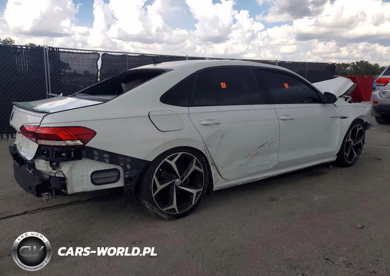 2021 Volkswagen Passat VIN:1VWMA7A31MC012031 - 3