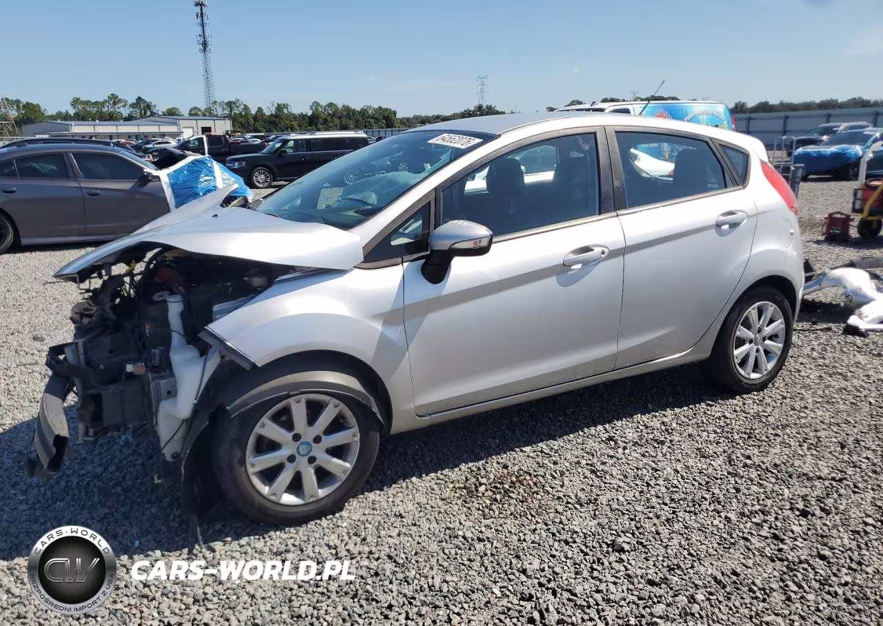 2013 Ford Fiesta Se – zdjęcie 1 z 12