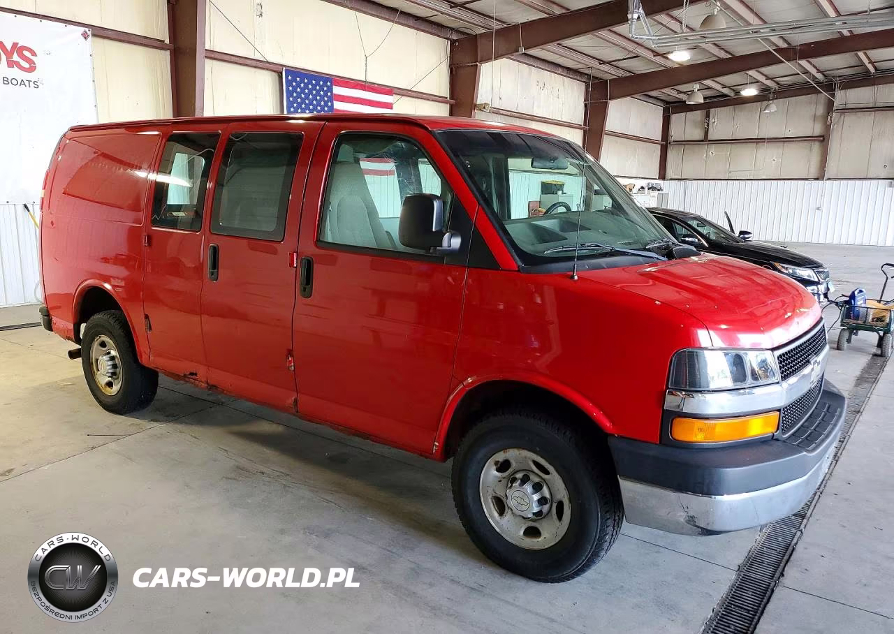 2008 Chevrolet Express G3500 VIN:1GCHG35K581108677 - 4