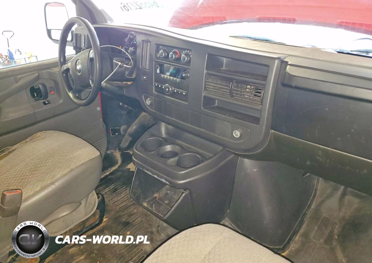 2008 Chevrolet Express G3500 VIN:1GCHG35K581108677 - 8