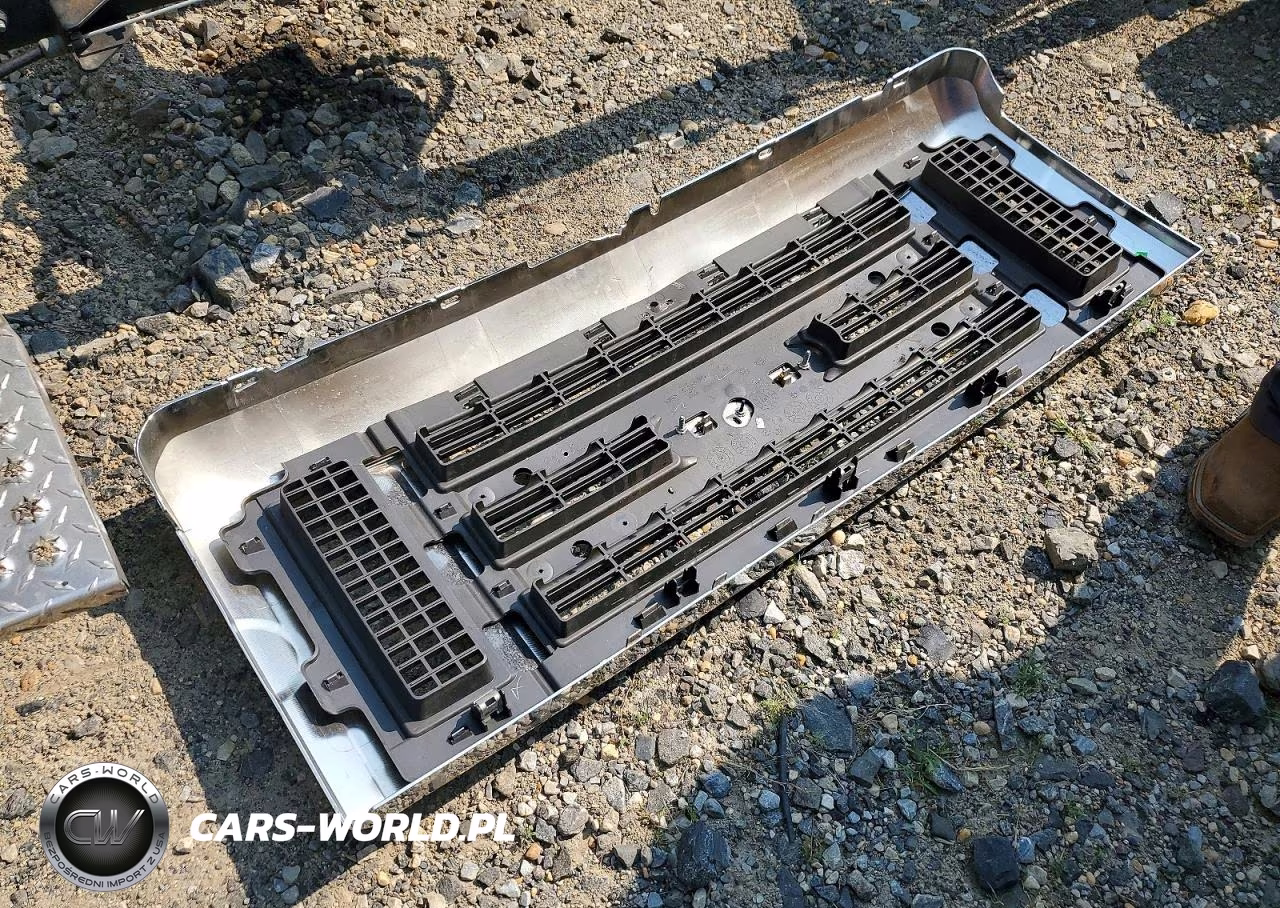 2025 Ford Econoline E450 Super Duty Cutaway Van VIN:1FDXE4FNXSDD15485 - 12