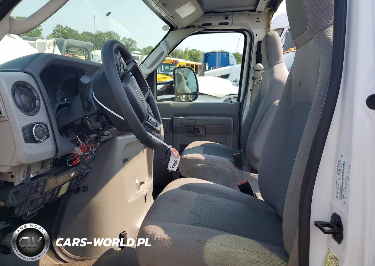 2025 Ford Econoline E450 Super Duty Cutaway Van VIN:1FDXE4FNXSDD15485 - 7