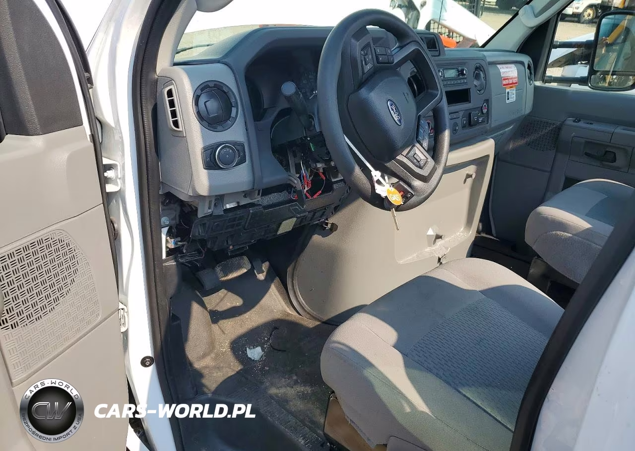 2025 Ford Econoline E450 Super Duty Cutaway Van VIN:1FDXE4FNXSDD15485 - 8