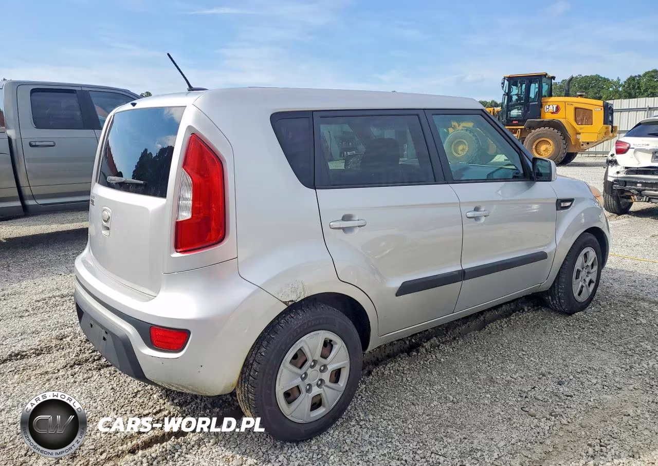 2013 Kia Soul VIN:KNDJT2A5XD7754778 - 3