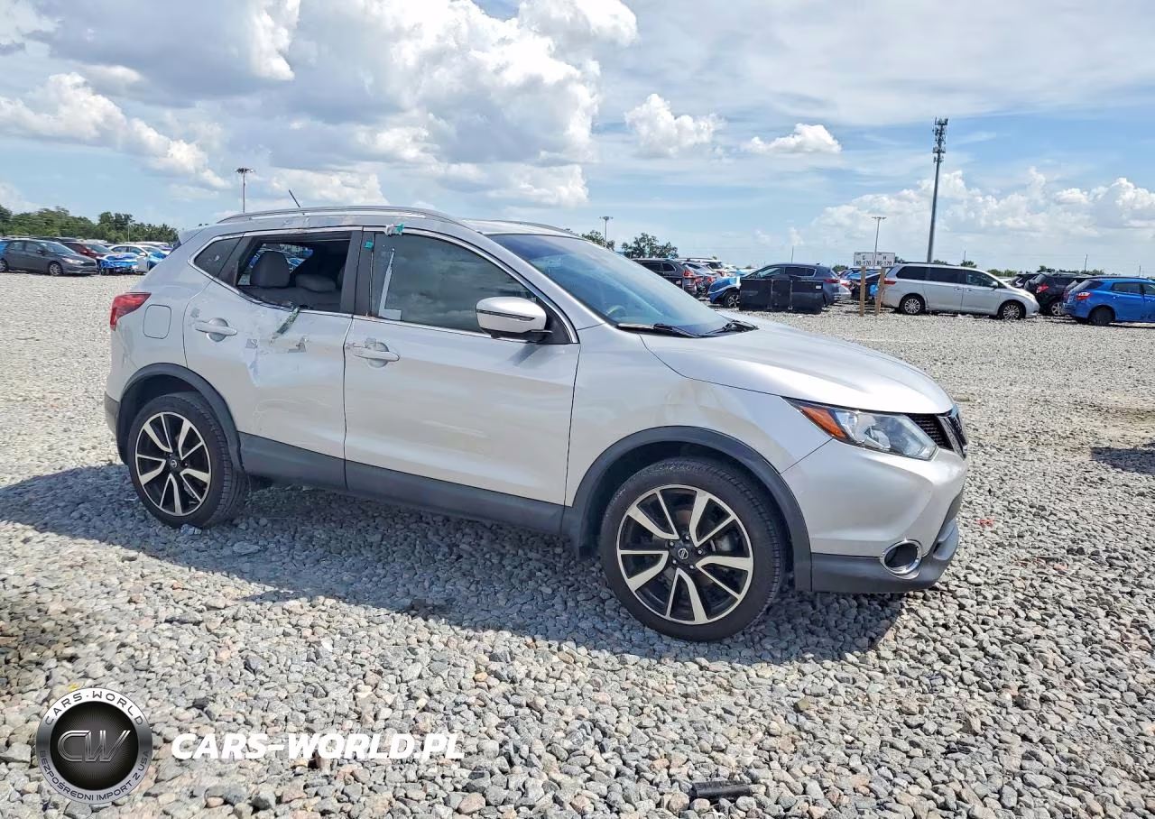 2018 Nissan Rogue Sport Sl VIN:JN1BJ1CPXJW164197 - 4
